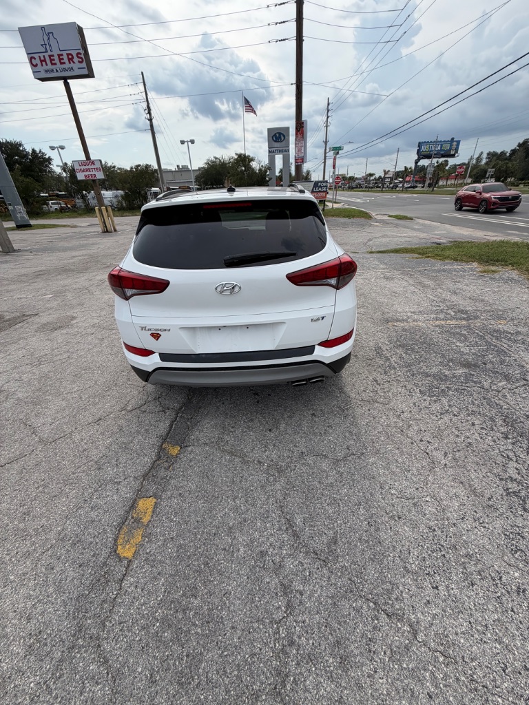 2017 Hyundai Tucson Night - Photo 6